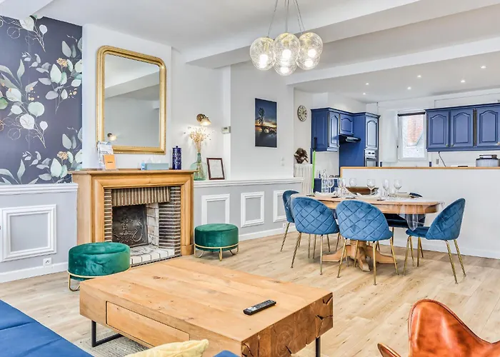 2 Bedroom Gorgeous In *