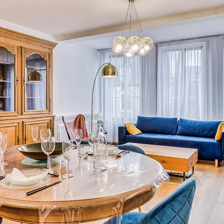 2 Bedroom Gorgeous In Апартаменты Карантан