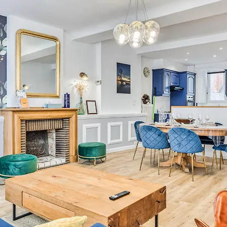 2 Bedroom Gorgeous In *